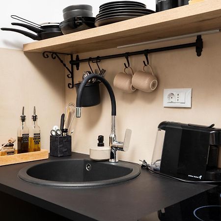 Deluxe Studio In City Center With Free Private Parking Ρόβινι Εξωτερικό φωτογραφία