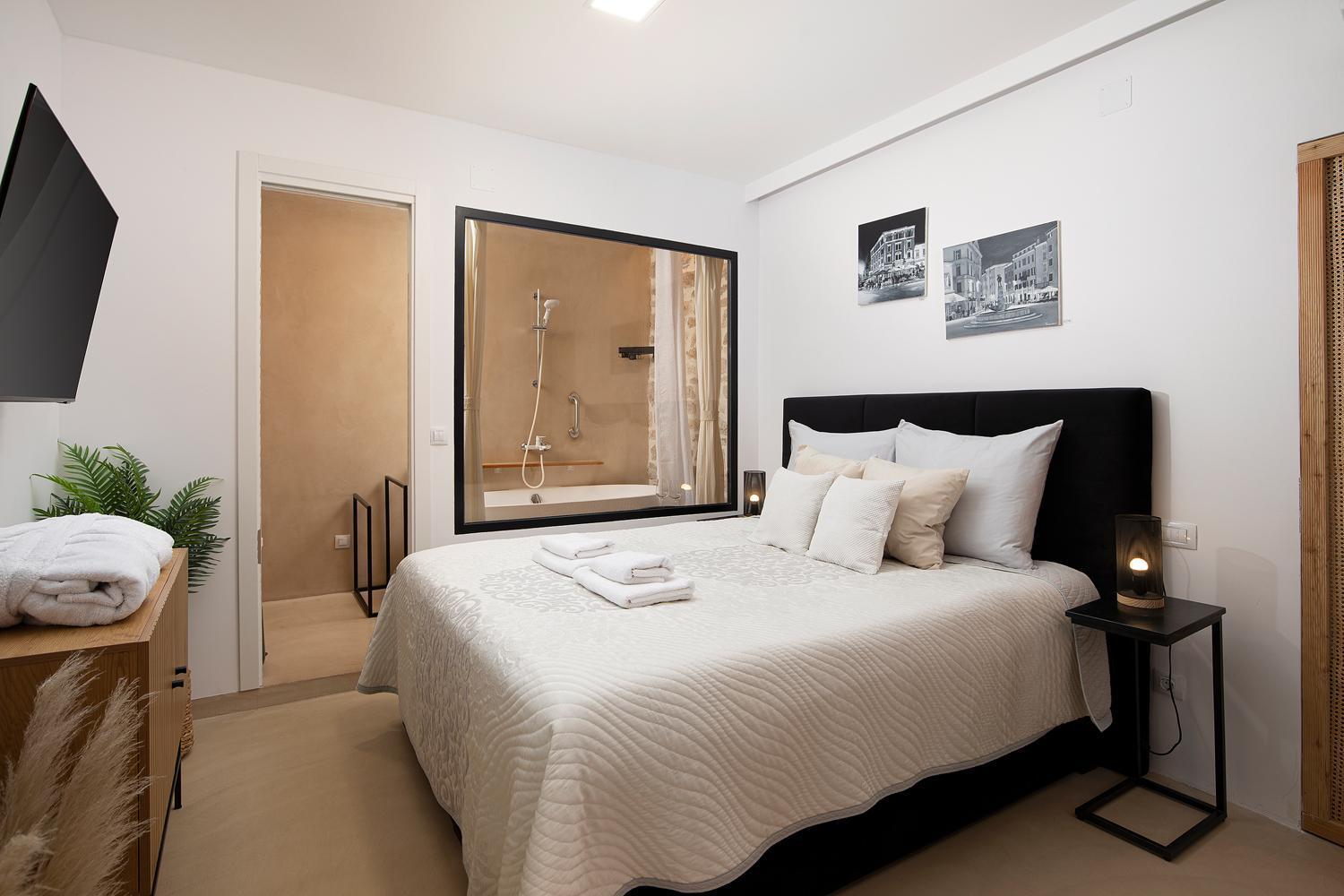 Deluxe Studio In City Center With Free Private Parking Ρόβινι Εξωτερικό φωτογραφία