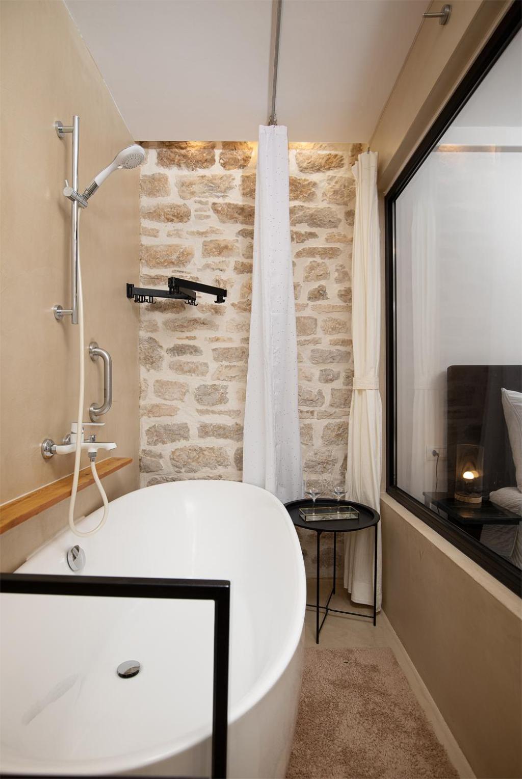 Deluxe Studio In City Center With Free Private Parking Ρόβινι Εξωτερικό φωτογραφία